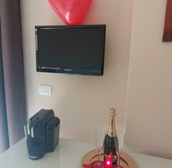 اتاق استاندارد با بالکن, Fiumicino Inn Airport