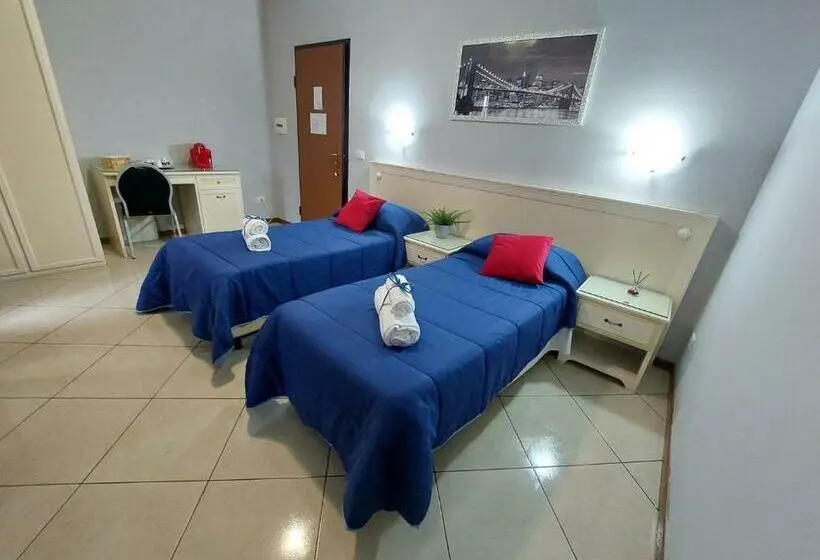 Standard-huone Parveke, Fiumicino Inn Airport