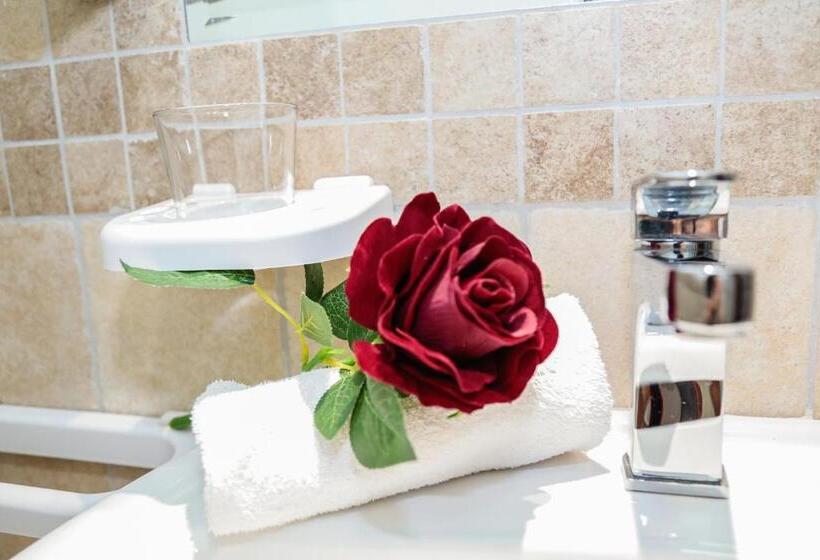 اتاق استاندارد با بالکن, Fiumicino Inn Airport