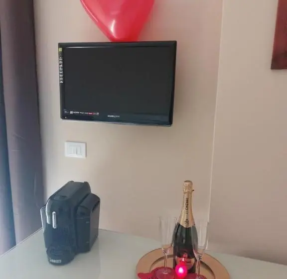 Standard Kolmen Hengen Huone Parveke, Fiumicino Inn Airport