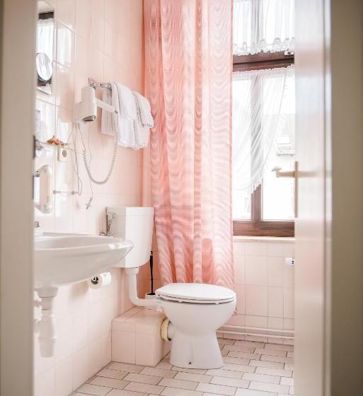 Номер Economy, Allmanns Kroog