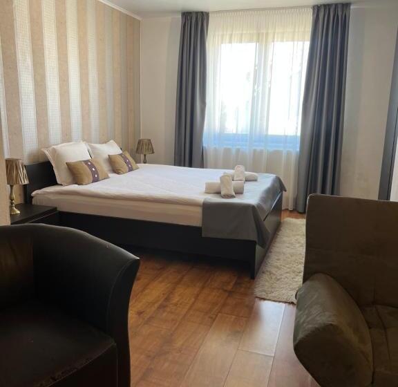 Номер Deluxe, Velinov Boutique