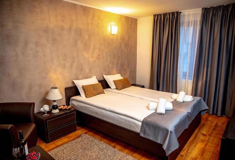 Апартаменты Дюплекс 1 Спальня, Velinov Boutique