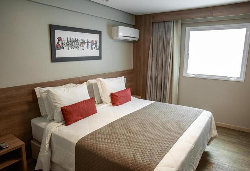 غرفة قياسية لذوى الاحتياجات الخاصة, Dubai Suites