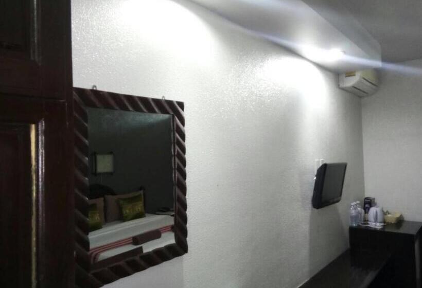 Номер Deluxe, Kmkwanphayao