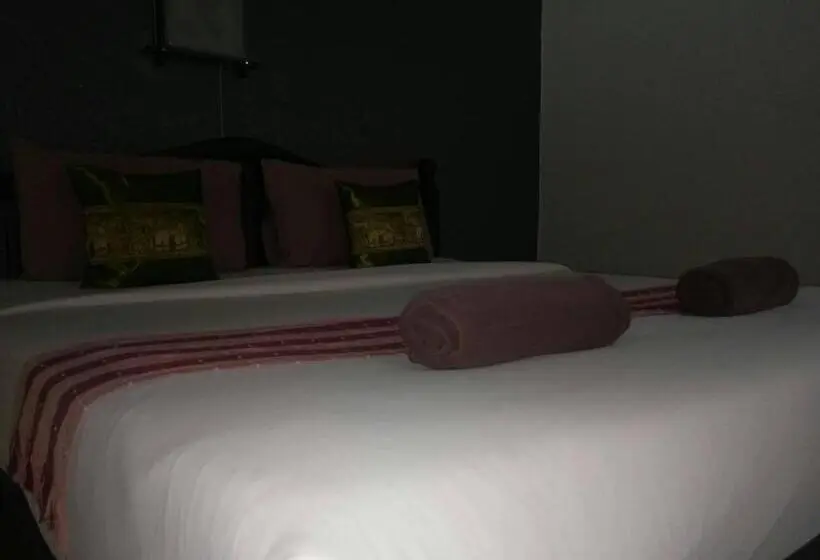اتاق استاندارد, Kmkwanphayao