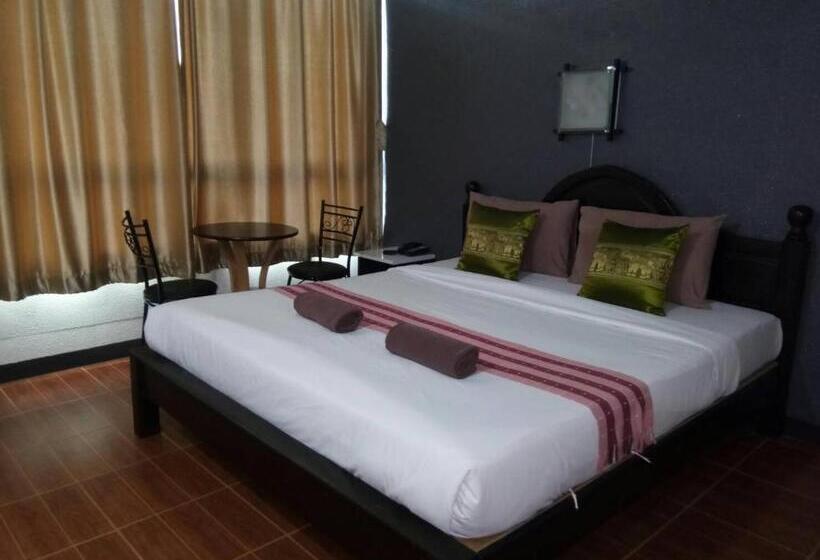 Номер Deluxe, Kmkwanphayao
