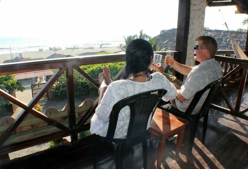 غرفة عائلية, La Vista