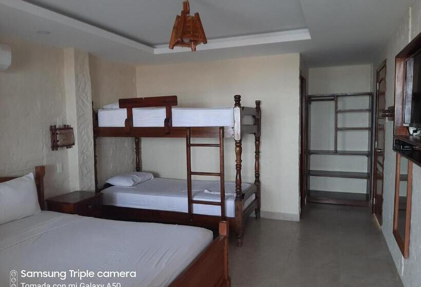 غرفة عائلية, La Vista