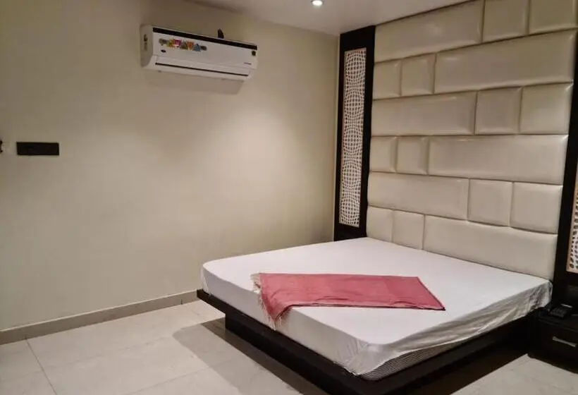 Deluxe-huone, Star Inn