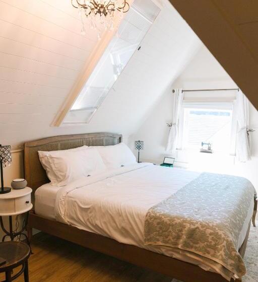 패밀리 스위트, Stanley House Inn