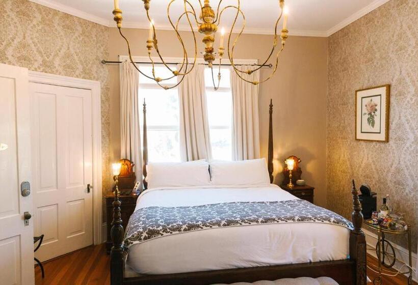 带大床的豪华间, Stanley House Inn