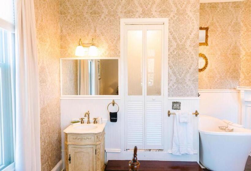 스탠다드 룸 킹사이즈 침대, Stanley House Inn