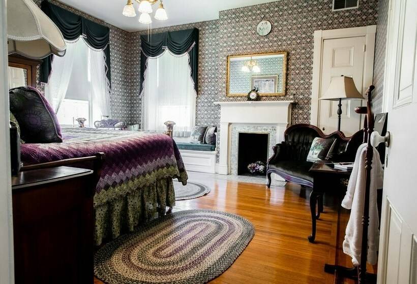 Номер Стандарт, Emig Mansion