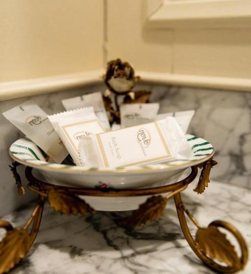 Номер Deluxe, Emig Mansion