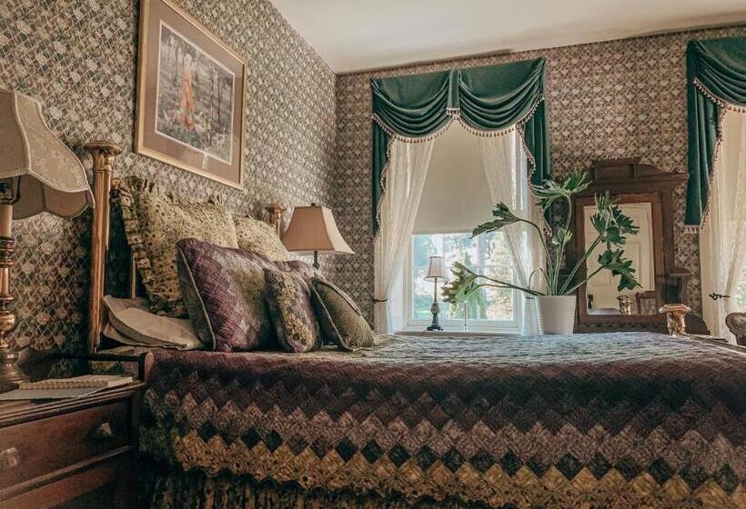 Номер Стандарт, Emig Mansion