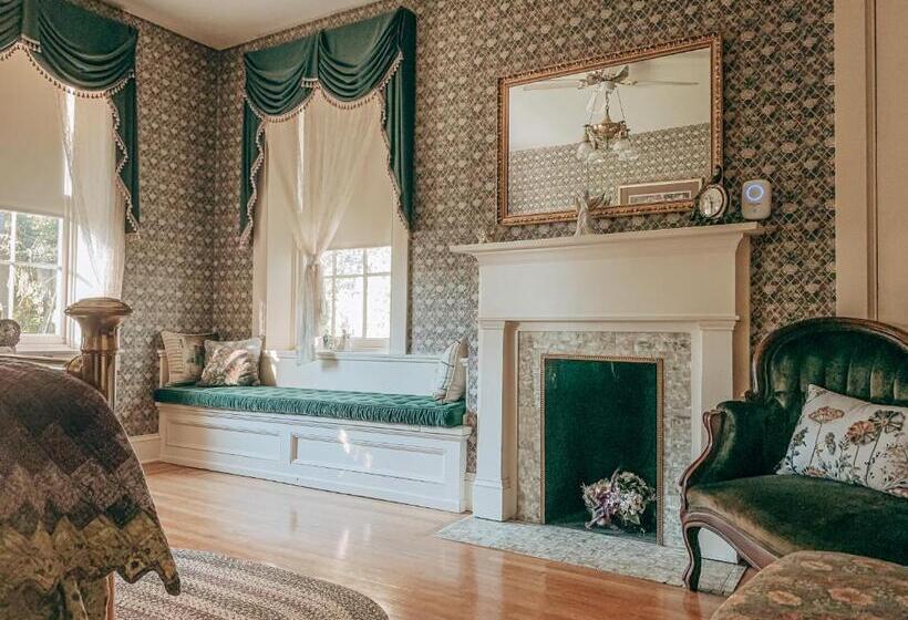 Номер Стандарт, Emig Mansion