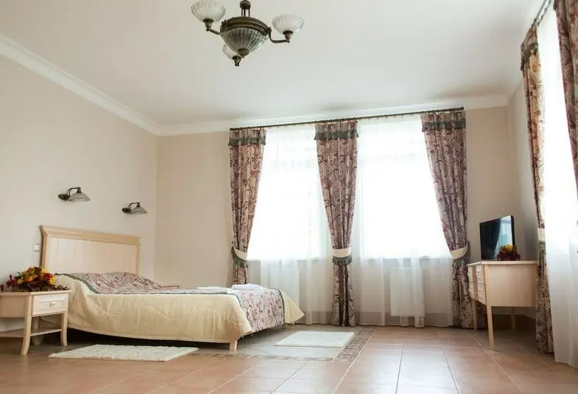 Chambre Familiale, Becker
