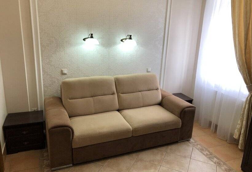 آپارتمان سوپریور 1 خوابه, Becker