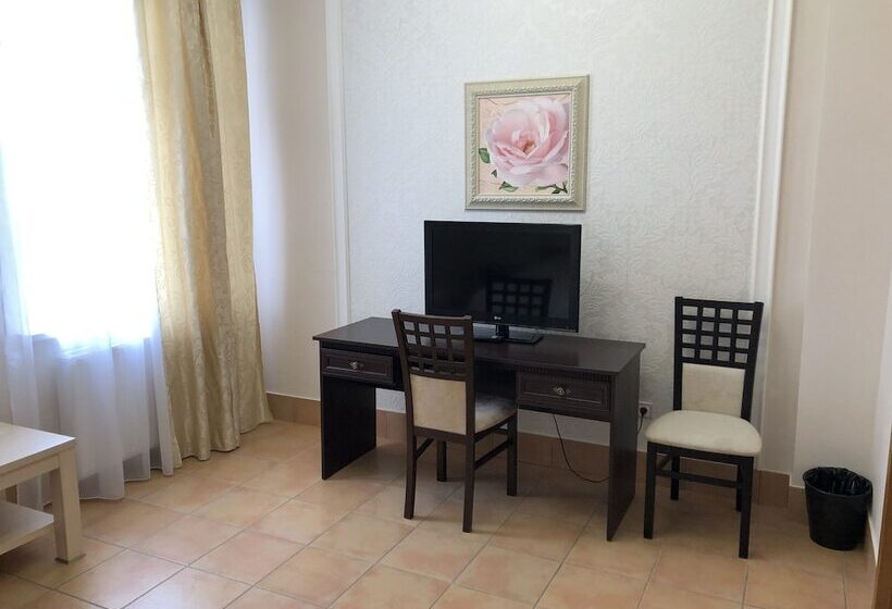 آپارتمان سوپریور 1 خوابه, Becker