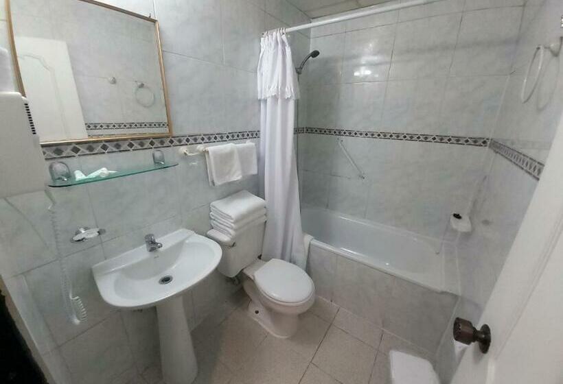 スタンダードシングルルーム, Esmeralda