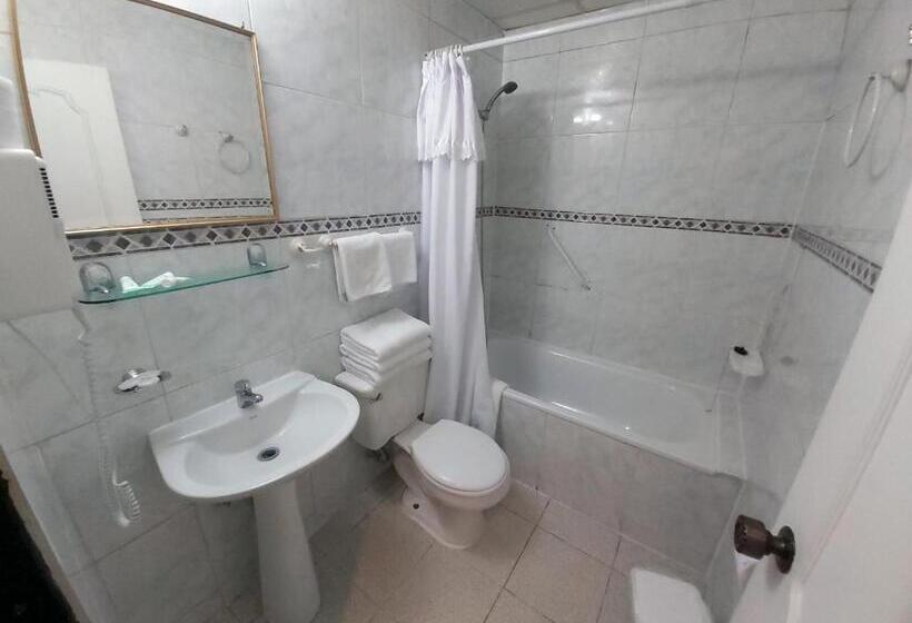 エコノミールーム, Esmeralda