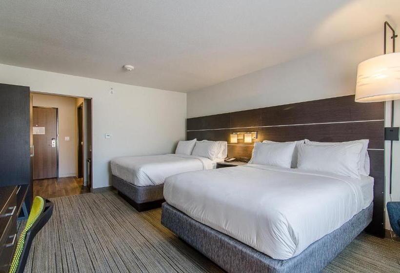 Номер Стандарт, Holiday Inn Express & Suites Atchison, An Ihg