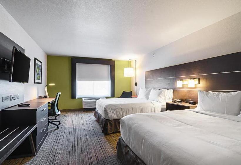 Номер Стандарт, Holiday Inn Express & Suites   Atchison, An Ihg