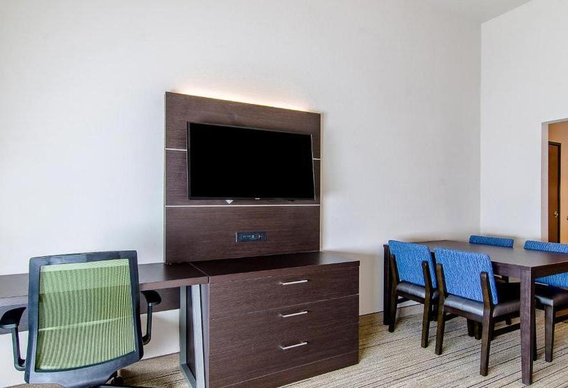 장애인을 위한 스탠다드 룸, Holiday Inn Express & Suites   Atchison, An Ihg