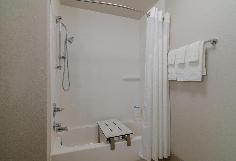 Люкс Адаптированный для Инвалидов, Holiday Inn Express & Suites   Atchison, An Ihg