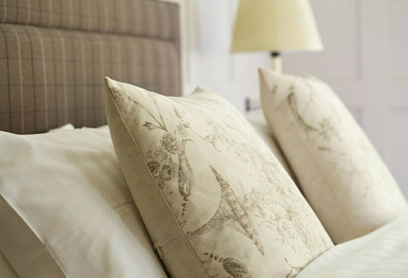 Номер Superior, Hurley House