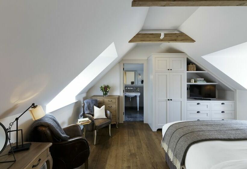 Номер Superior, Hurley House