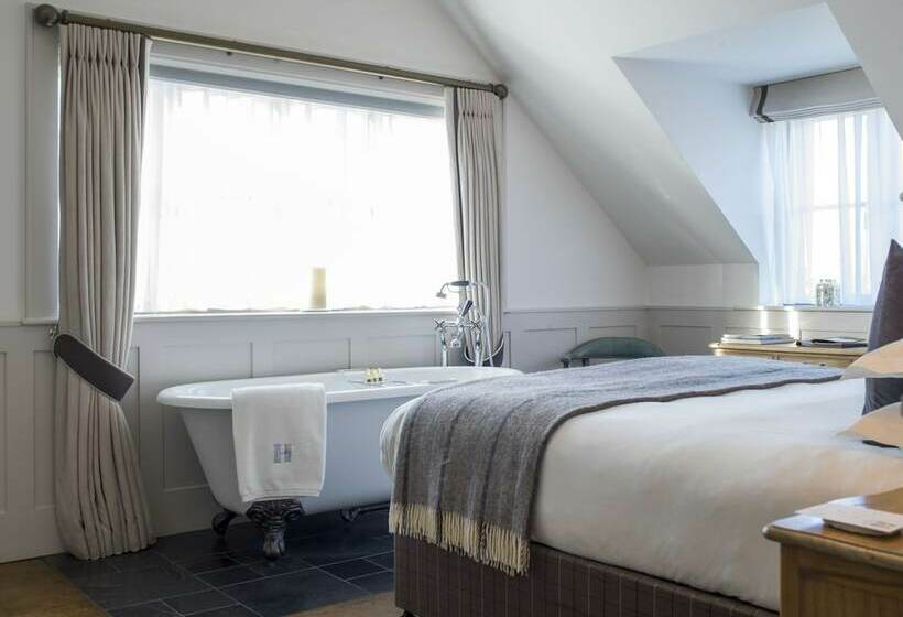 Номер Superior, Hurley House