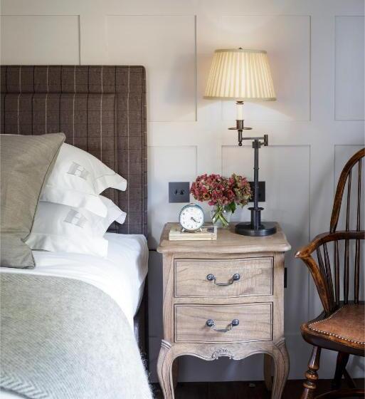 Номер Superior, Hurley House