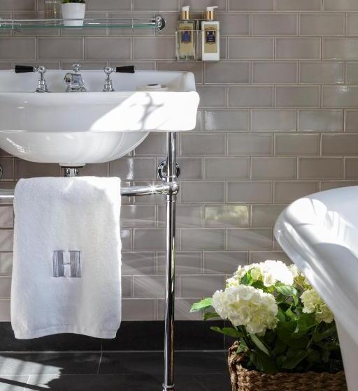 Номер Премиум, Hurley House