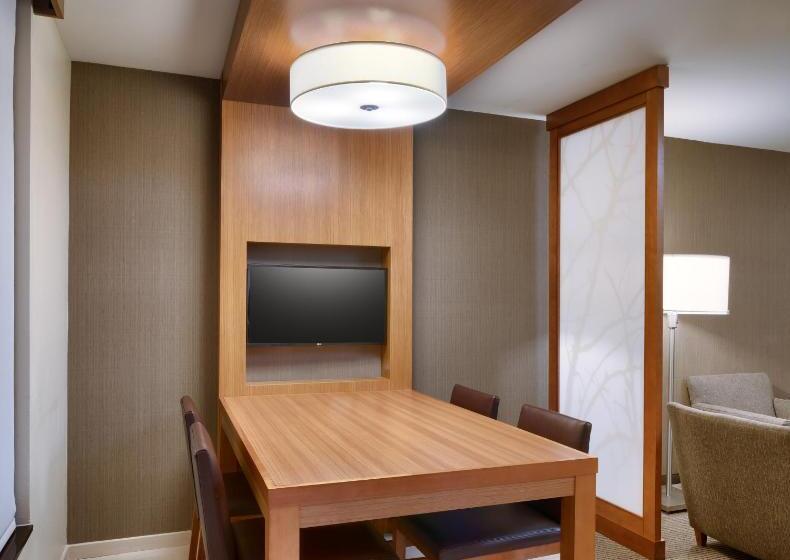 带大床的套房, Hyatt Place Boise/downtown