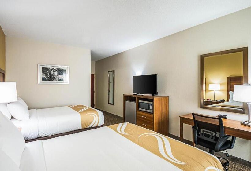 غرفه قياسيه سريرين مزدوجين, Quality Inn
