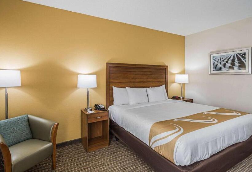 غرفة قياسية سرير كينج لذوى الإحتياجات الخاصة, Quality Inn