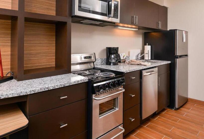 Люкс Кровать Кинг, Towneplace Suites By Marriott Charlestonwest Ashley