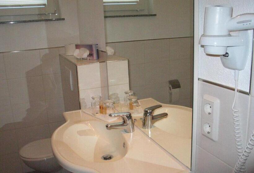 リバービュースタンダードルーム, Winzerverein