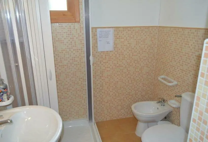 اتاق استاندارد با تراس, Ansise B&b