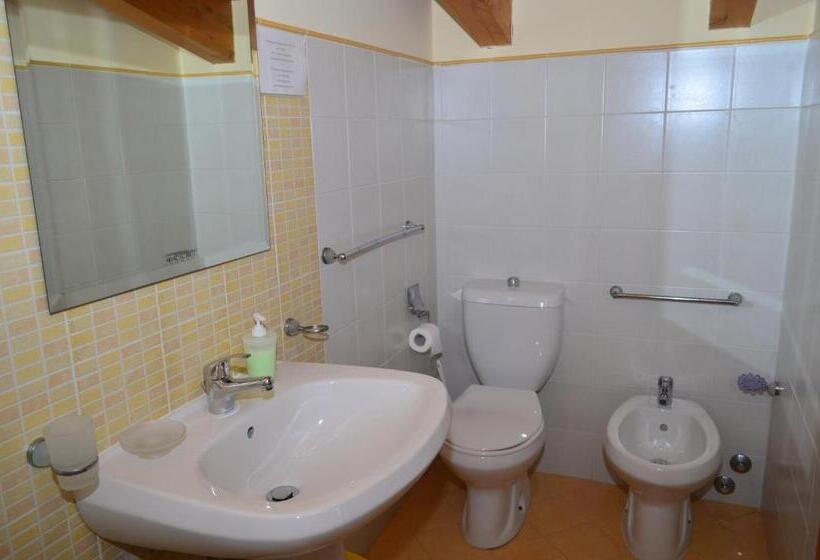 اتاق استاندارد, Ansise B&b