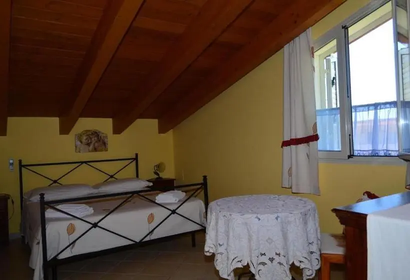 اتاق استاندارد, Ansise B&b