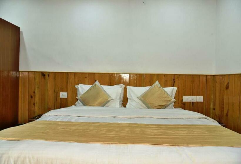 חדר דלוקס, Akash Luxury Hotel In Mcleodganj