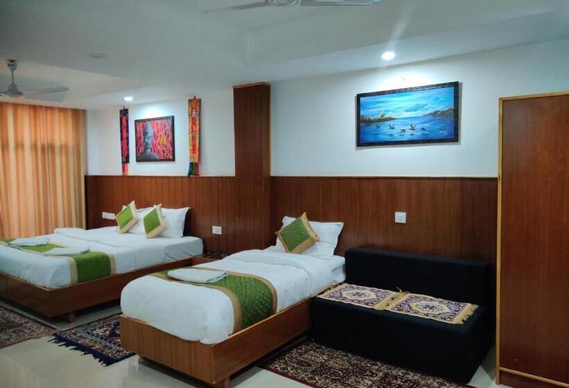 חדר סופריור, Akash Luxury Hotel In Mcleodganj