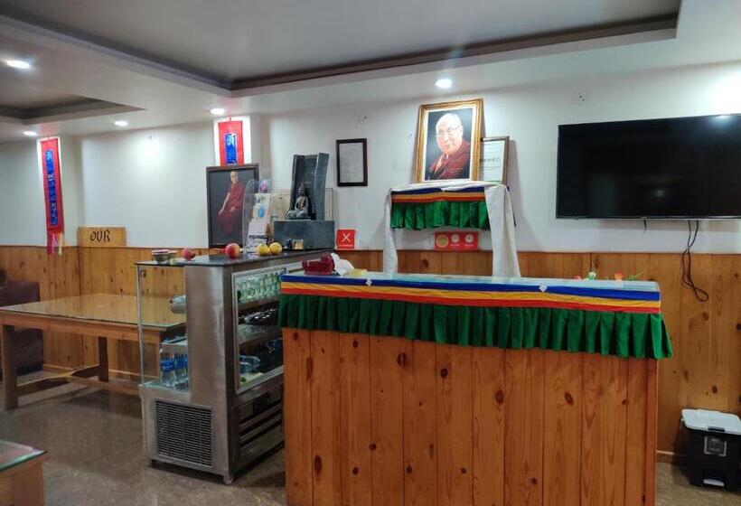 חדר סופריור, Akash Luxury Hotel In Mcleodganj