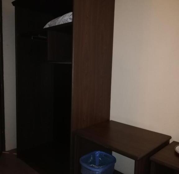 Номер Deluxe, Damai