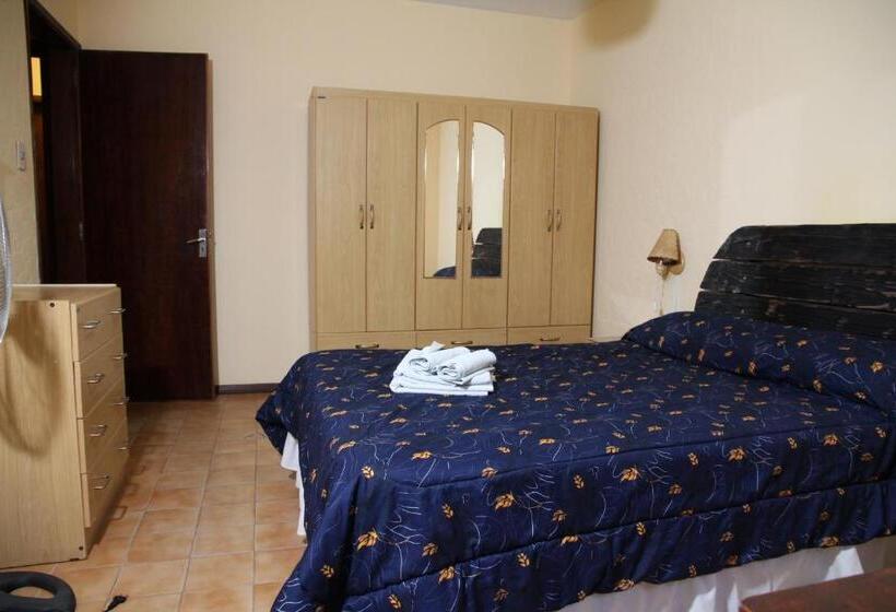 スタンダードルーム, Internacional