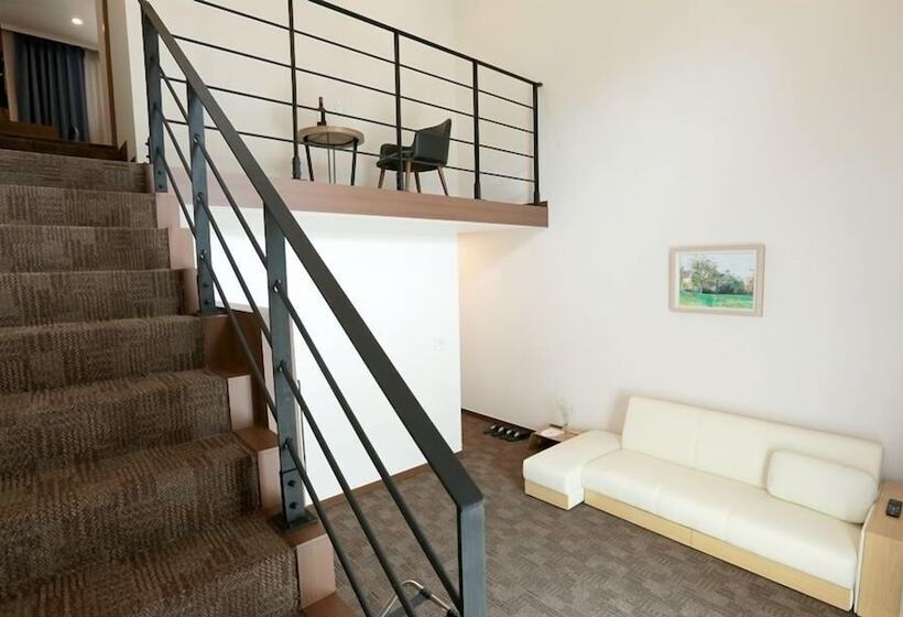 סוויטה, Ramada Taebaek