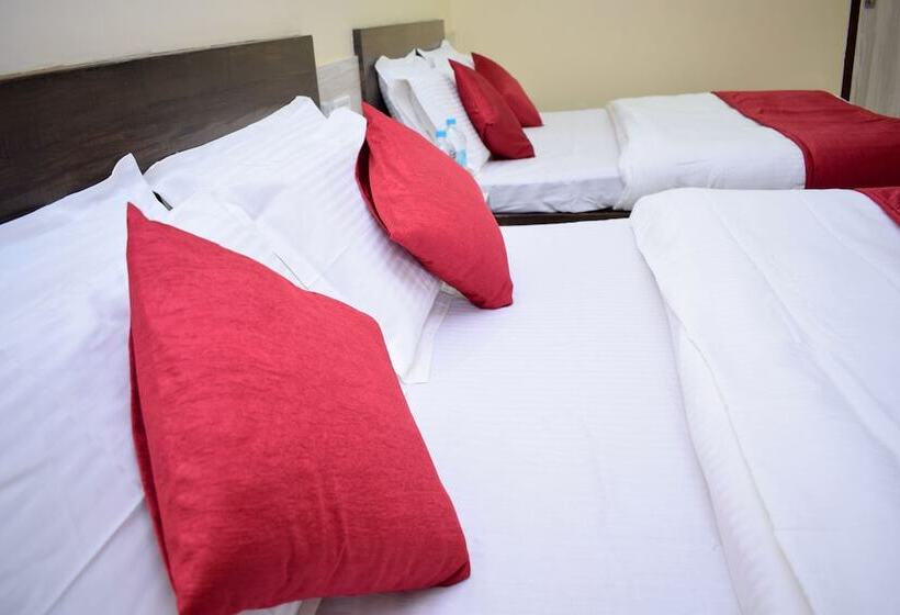 Quarto Quádruplo Deluxe, Shivansh Inn By Sky Stays